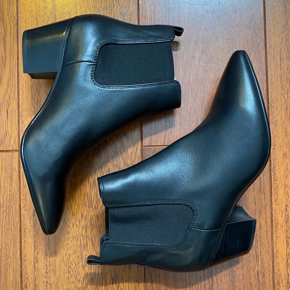 BNIB Aldo Black Bootie Grillan Style